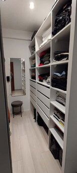 Priestranný 2 izbový byt, moderný, v tichej lokalite - 10