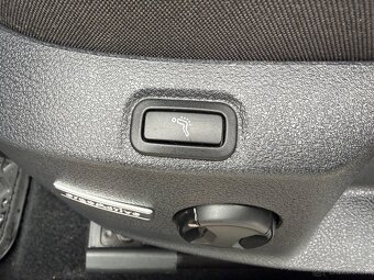 Volkswagen Golf VII Highline 2.0Tdi - 10