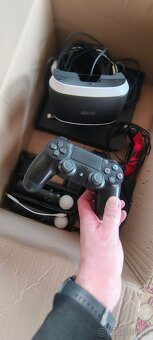 Playstation 4 pro + VR v2 + príslušenstvo - 10