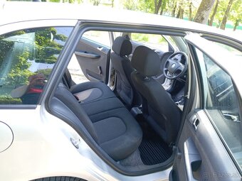 ŠKODA FABIA 1.4 55KW 16V R.V.2007 - 10