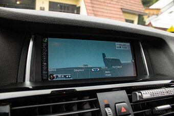 BMW X4 35d M Packet, Strešné okno, ACC, Harman Kardon, HUD - 10