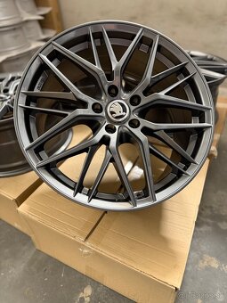 Nepoužité hliníkové disky 5x112 R19 - Audi, VW, Škoda, Seat - 10