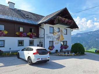 Volvo V40 D3; 2.0 diesel; Manual; r.v. 2018; Bratislava - 10