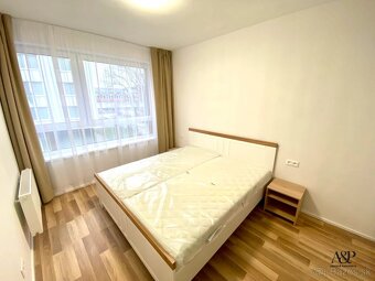 NA PRENÁJOM 2 IZBOVÝ BYT S BALKÓNOM A PARKOVNÝM MIESTOM - PR - 10