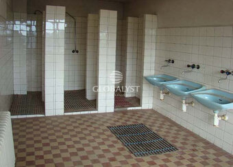 Výrobno skladový areál s pozemkom 8000 m2 v Kežmarku - 10