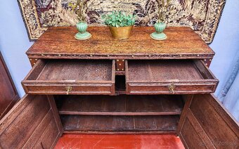 Neorenesančná komoda z masívneho duba cca 1800 - 10