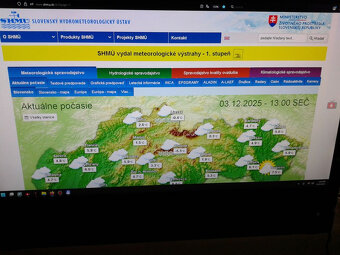 HP 20"1600x1200 pixel 19" lcd Philips 15e 17"lcd HP a AOC - 10