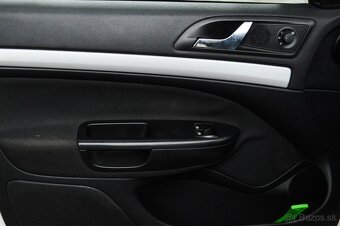 Škoda Octavia Combi 2.0 TDI Ambiente - 10