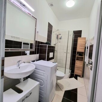 1- izbový, klimatizovaný byt pri City Aréne s parkovacím m - 10
