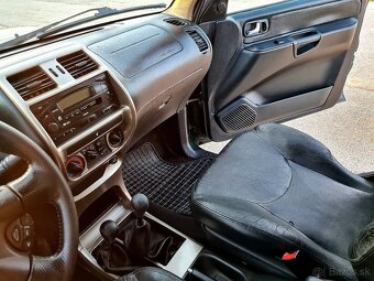 Nissan Terrano 3.0Di Turbo - 10