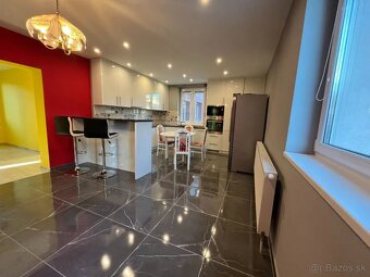 2,5 izbový byt v RD+2X park. miesto,na prenájom, Inovecká - 10