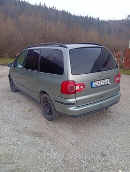 Volkswagen Sharan  7 miestni - 10