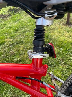 Trekingovy bicykel GT - 10