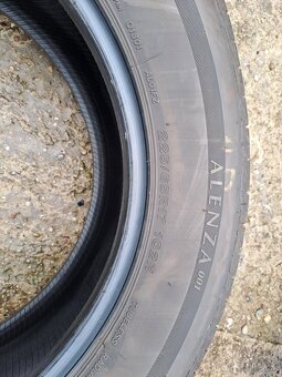 Bridgestone Alenza 225/65/17 102H - 10