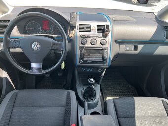 Volkswagen Touran 2.0 TDI - 10