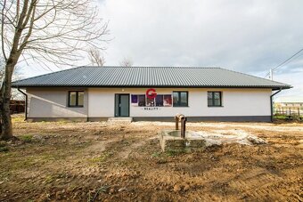 NA PREDAJ – KOMPLETNE ZREKONŠTRUOVANÝ RODINNÝ DOM, LOŽÍN (15 - 10