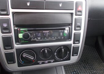 Ford Galaxy 1,9 85KW nafta manuál 85 kw - 10