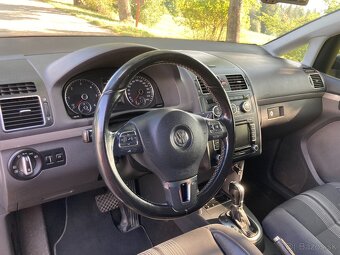 Volkswagen Touran 2.0 TDI Highline DSG, 2012, 277 000 km - 10