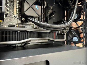 Ryzen 7 7800X3D\32GB\RX 7900GRE\SSD\850W Zdroj - 10