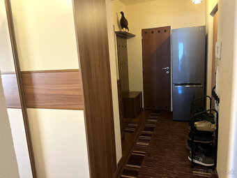 Veľký 2i byt s dvomi loggiami po rozsiahlej rekonštrukcii v - 10