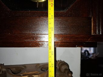 Predám funkčné polbicie starožitné nástenné hodiny VEDETTE F - 10