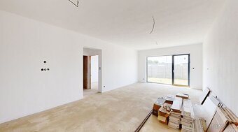 4 izbový rodinný dom na predaj v radovej zástavbe priamo v Š - 10