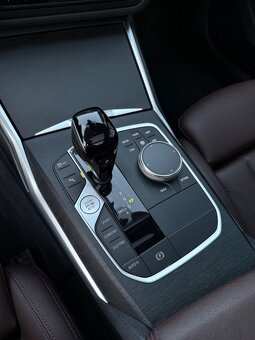 BMW Rad 3 Touring 320d mHEV 190PS x-Drive A/T Luxury Line S - 10