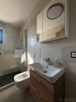 Krásny pozemok s domom vo Veľkom Ďure - 10