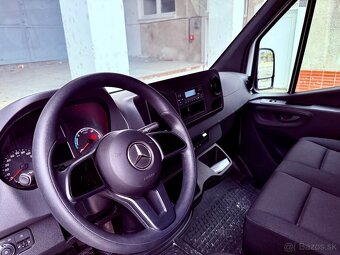 Bezproblémový prenájom dodávky s automatom v Bratislave - 10