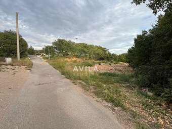 Stavebný pozemok na predaj – Maslenica, Chorvátsko (550 m², - 10