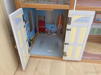 Dom pre Barbie s nábytkom - 10