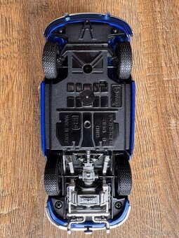 Sběratelský kovový model Porsche 356 B (1961). - 10