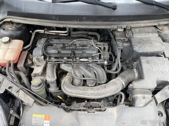 Ford Focus kombi 1.6 - 10