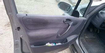 Mercedes A 160 1,6i 75kw kód: 166.960 - 10