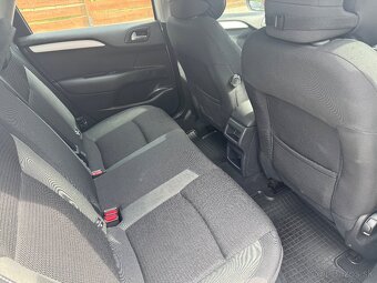 Citroën C4 1.6 HDi 115k Exclusive - 10