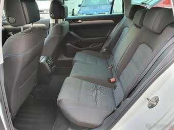VW Passat B8 GTE Variant 1.4TSI 160kW DSG - záruka Autodraft - 10