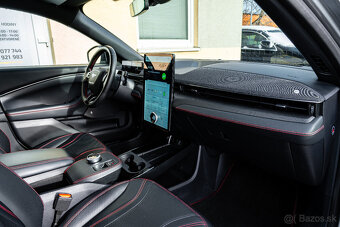 Ford Mustang Mach-E 75,7kWh AWD STD - 10