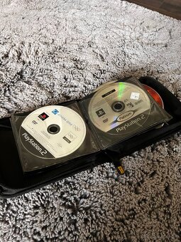 PlayStation 2 Slim - 10
