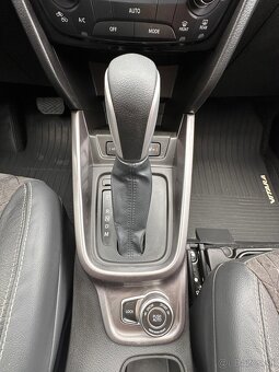 Suzuki Vitara Elegence+, Automat, 4x4, 1.maji. DPH - 10