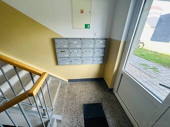 Na predaj 1 izbový byt s dvomi parkovacími miestami, Pieštan - 10