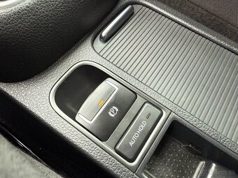 Volkswagen Sharan 2.0 TDI 4MOTION - 10