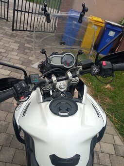 Triumph tiger 800 xr - 10