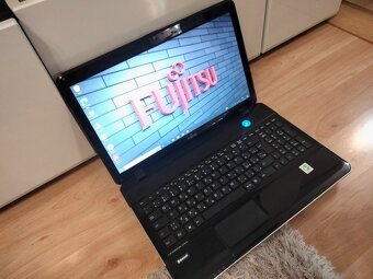 15,6" Fujitsu Lifebook / Intel B960 / 250gb ssd / 8gb ram- - 10