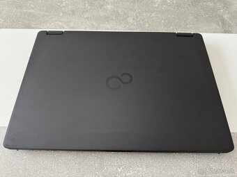 Dotykový business notebook Fujitsu Lifebook P727 2v1 - 10