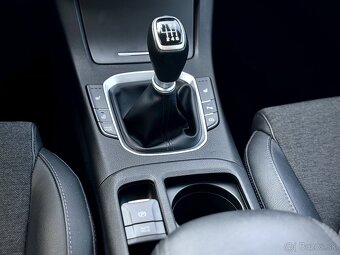 Hyundai i30 fastback 1.5 T-GDI MHEV STYLE - 10