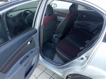 Predám Kia Rio sporty 1.4 benzín 71kw - 10
