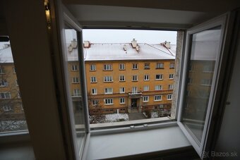 1+1 moderný byt, 46m2, s parkovaním, pri OC Novum, zariadený - 10