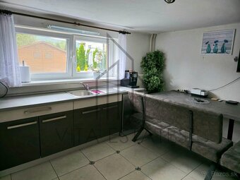 🏡 NA PREDAJ Trojposchodový rodinný dom Nitrica - 10