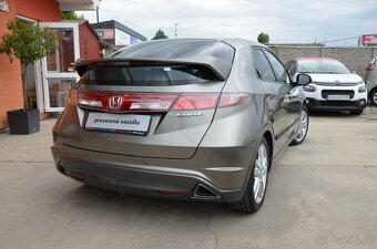 Honda Civic 1,8 Sport V-Tec 103KW M6 - 10