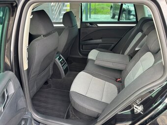 Škoda Superb Combi 2.0 TDI CR DSG 273000km 2011 - 10